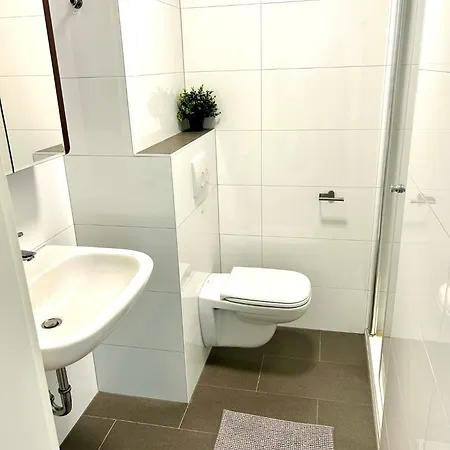 Sehr Schönes Und Möbliertes Apartment Gummersbach