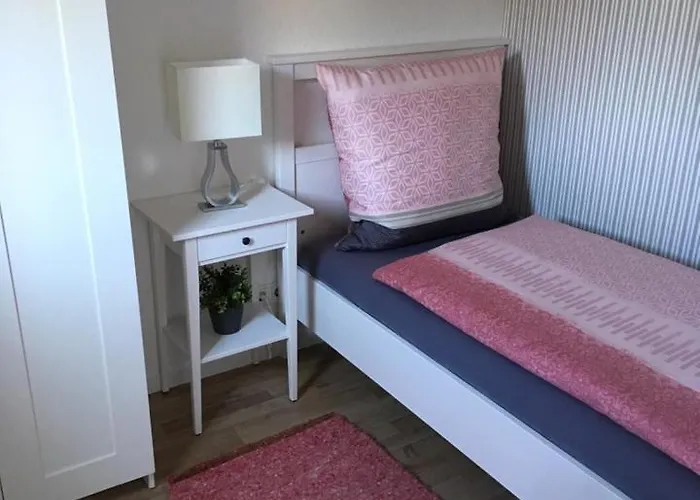 Appartement Sehr Schoenes Und Moebliertes *