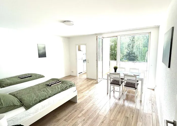 Appartement Sehr Schoenes Und Moebliertes *