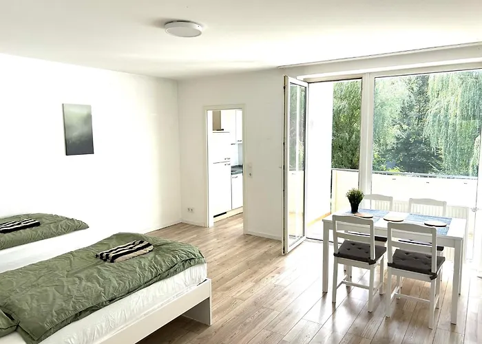 Sehr Schoenes Und Moebliertes Appartement